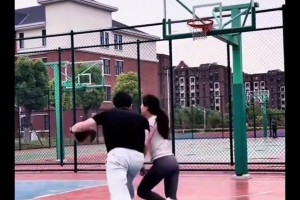 老詹自己都不信！你会在8年前相信8年后的自己还在打季后赛？...